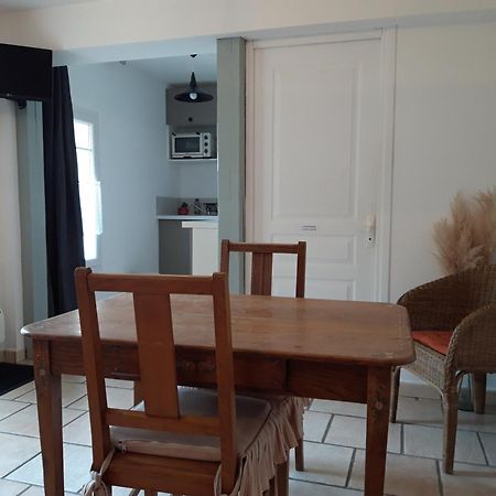 Le Clos D'Arry Apartment Arry  Room photo